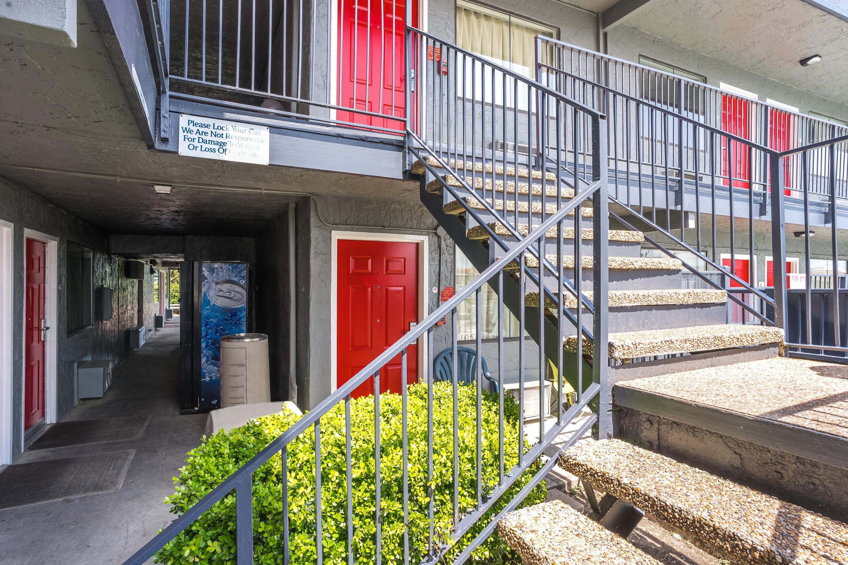 Motel 6 Fort Worth, Tx East Exterior photo