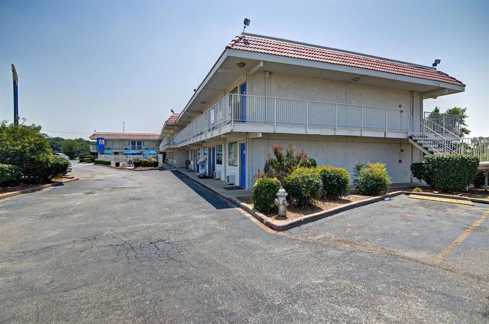 Motel 6 Fort Worth, Tx East Exterior photo